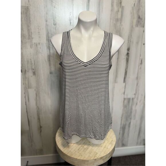 Old navy stripped blouse - Picture 1 of 7